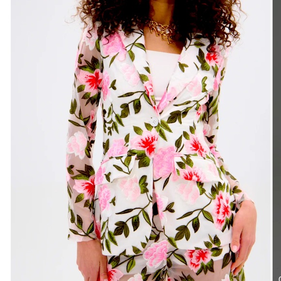 New Akira BLOSSOM LACE BLAZER - Picture 1 of 17